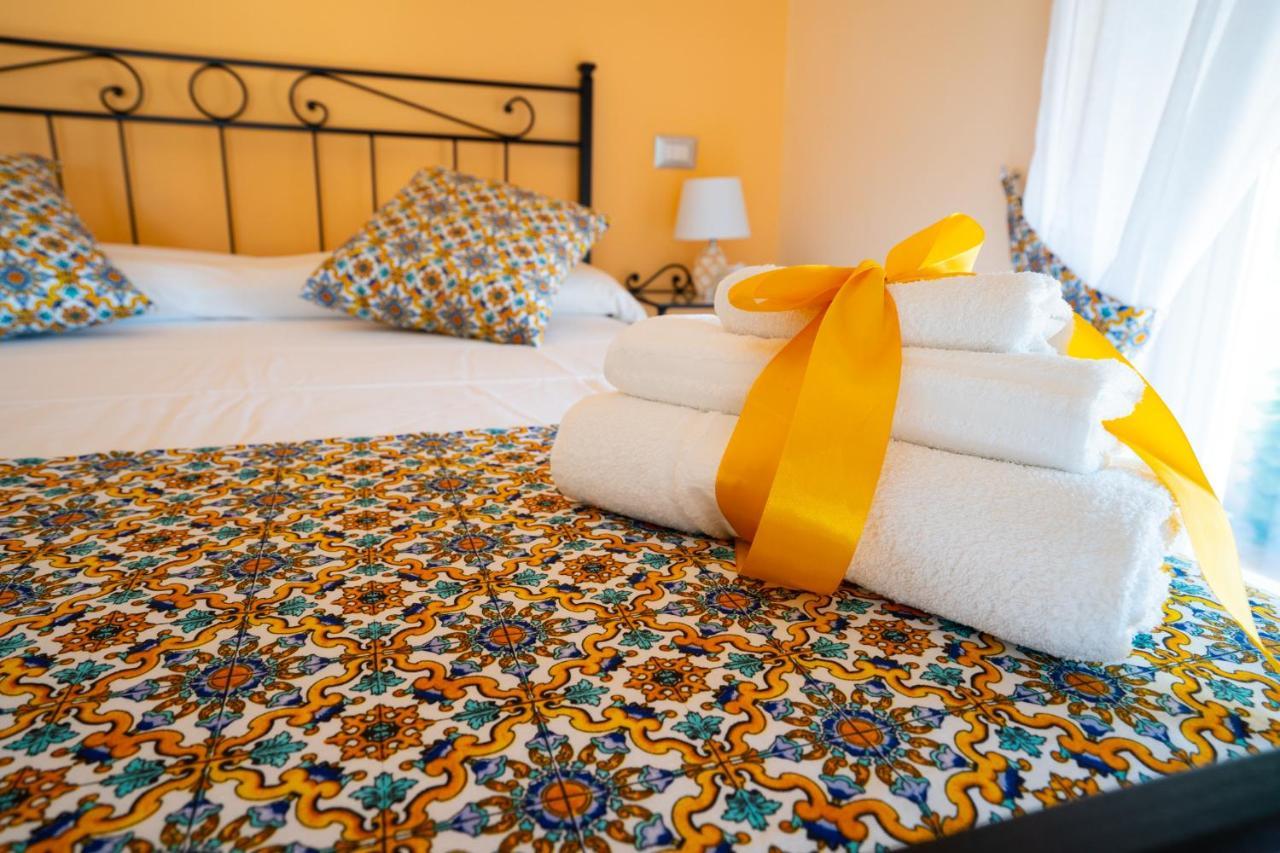 ---5 Minutes From The Sea ---Panorama And A-C Bed & Breakfast Vietri sul Mare Exterior photo