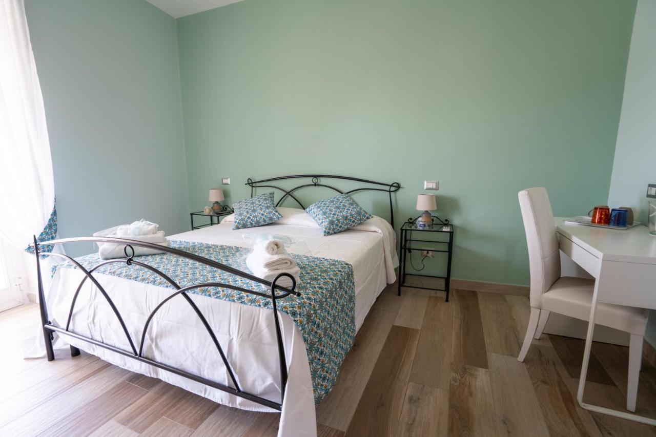 ---5 Minutes From The Sea ---Panorama And A-C Bed & Breakfast Vietri sul Mare Exterior photo